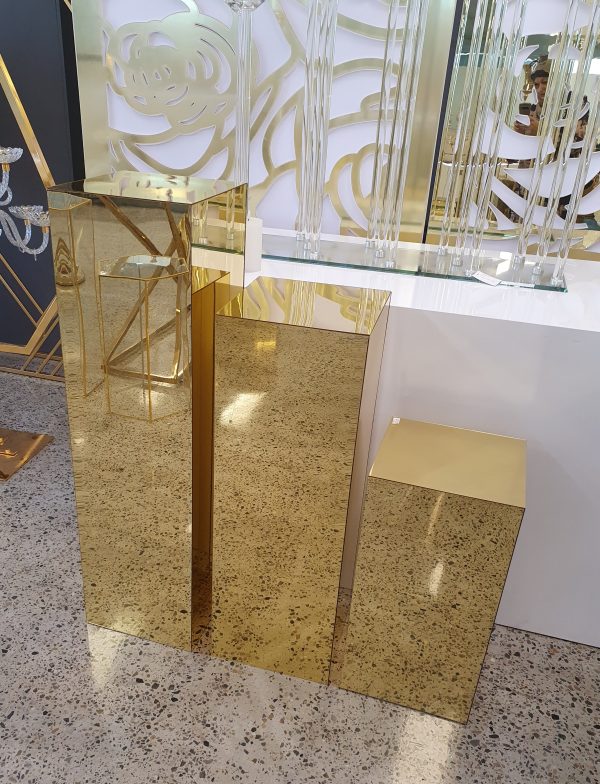 gold square plinths scaled